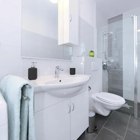 Apartamento Sunny And Restful With Free Parking - Lily Zadar