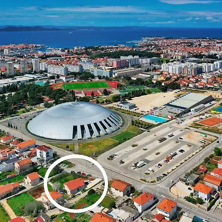 Apartamento Sunny And Restful With Free Parking - Lily Zadar