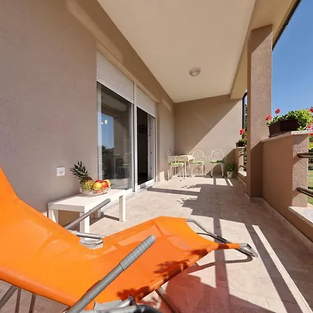Sunny And Restful With Free Parking - Lily * Zadar